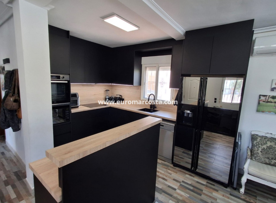 Objekte zum Wiederverkauf - Villa Detached - Ciudad Quesada