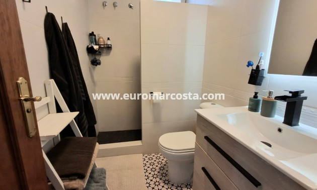 Objekte zum Wiederverkauf - Villa Detached - Ciudad Quesada