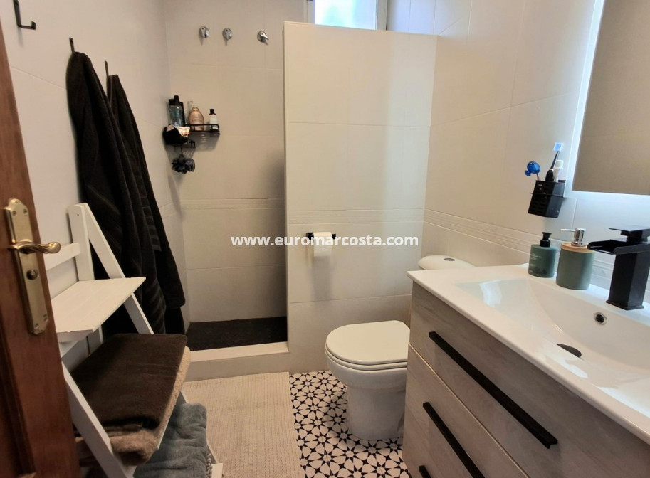 Objekte zum Wiederverkauf - Villa Detached - Ciudad Quesada