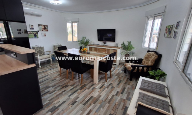 Objekte zum Wiederverkauf - Villa Detached - Ciudad Quesada