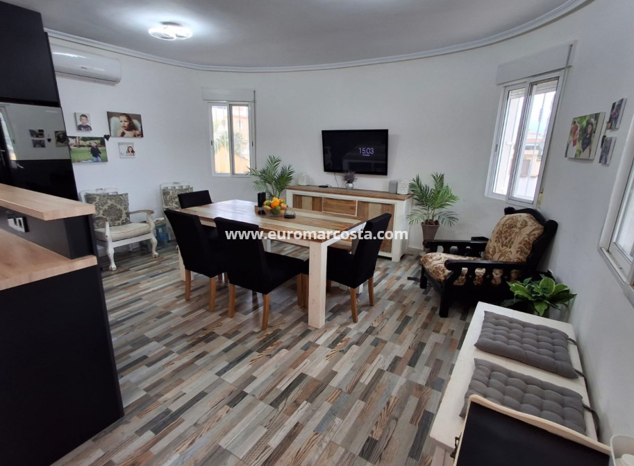 Objekte zum Wiederverkauf - Villa Detached - Ciudad Quesada