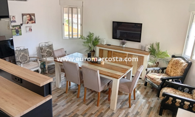 Objekte zum Wiederverkauf - Villa Detached - Ciudad Quesada