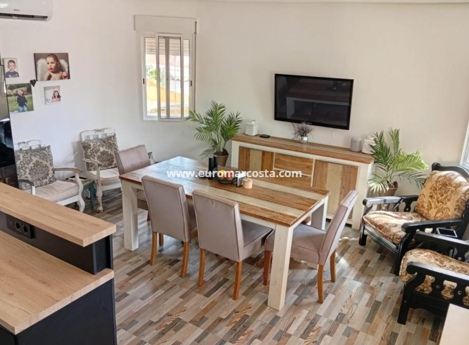 Objekte zum Wiederverkauf - Villa Detached - Ciudad Quesada