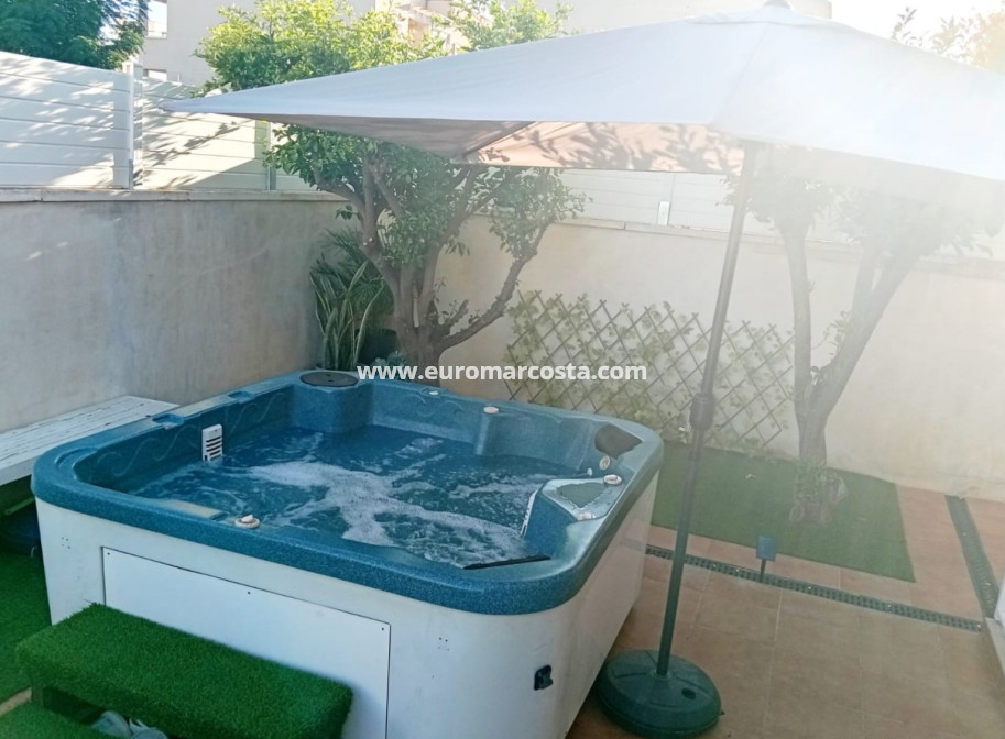 Objekte zum Wiederverkauf - Villa Detached - Ciudad Quesada