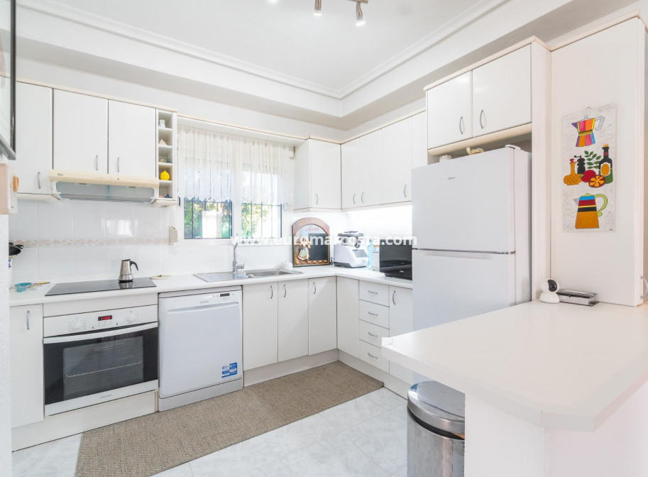 Sale - Villa - Orihuela Costa