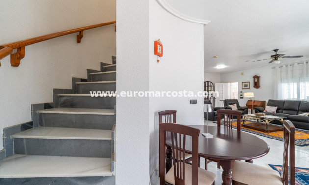 Sale - Villa - Orihuela Costa