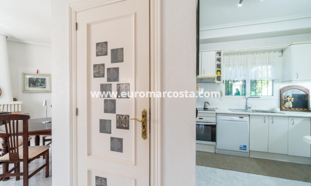 Sale - Villa - Orihuela Costa