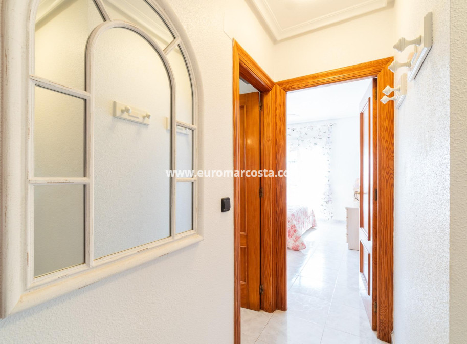 Sale - Villa - Orihuela Costa