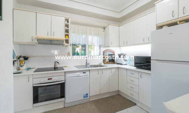 Sale - Villa - Orihuela Costa