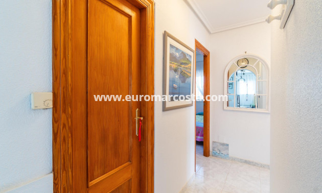Sale - Villa - Orihuela Costa