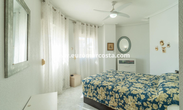 Sale - Villa - Orihuela Costa