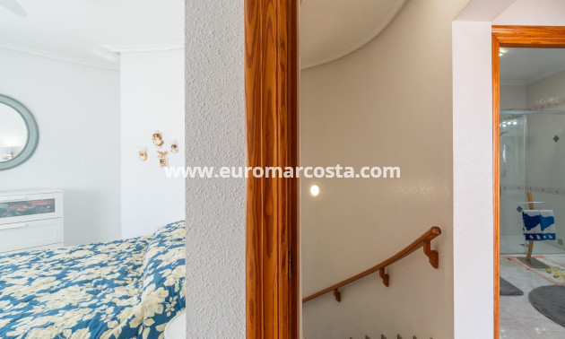 Sale - Villa - Orihuela Costa