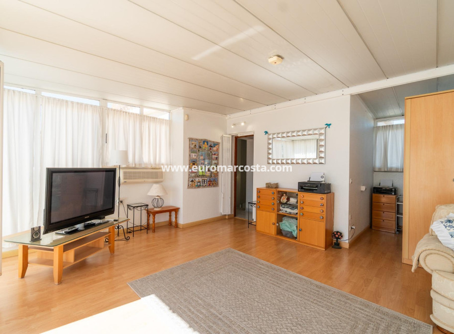 Sale - Villa - Orihuela Costa