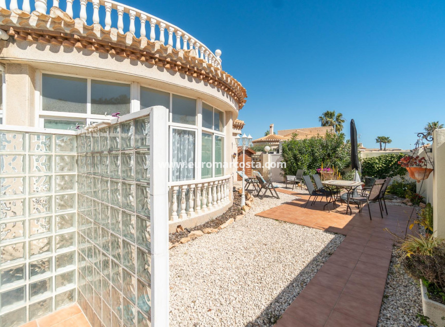 Sale - Villa - Orihuela Costa