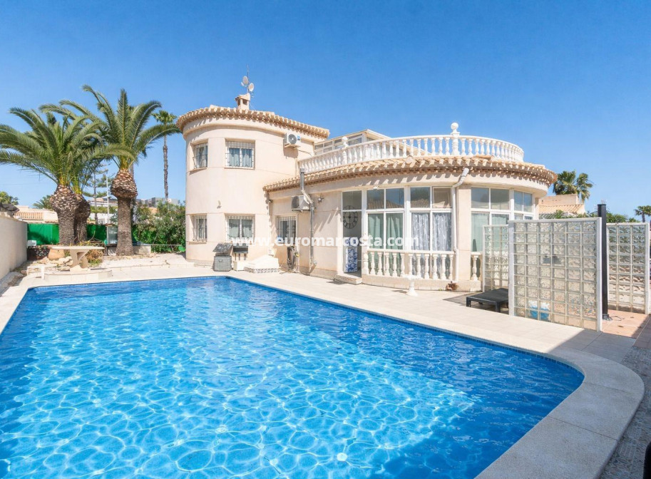 Sale - Villa - Orihuela Costa