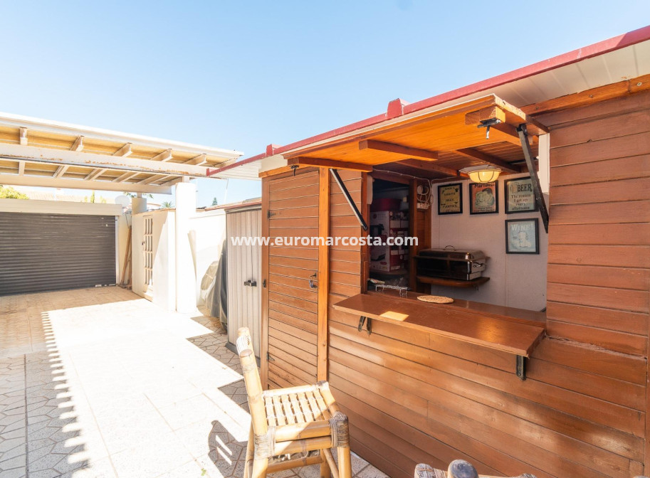 Sale - Villa - Orihuela Costa