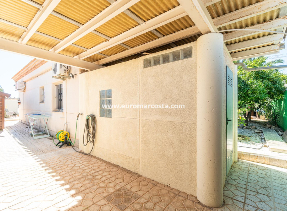 Sale - Villa - Orihuela Costa