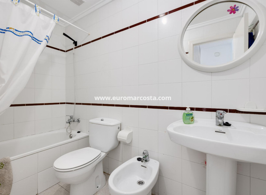 Sale - Apartment / flat - Torrevieja - TORREVIEJA