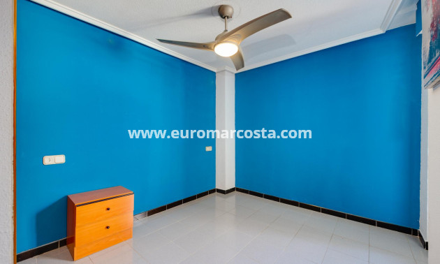 Sale - Apartment / flat - Torrevieja - TORREVIEJA