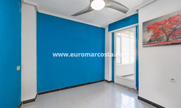 Sale - Apartment / flat - Torrevieja - TORREVIEJA