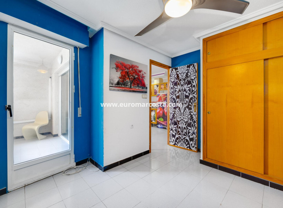 Sale - Apartment / flat - Torrevieja - TORREVIEJA