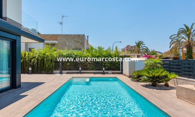 Nueva construcción  - Villa - La Manga del Mar Menor - Murcia