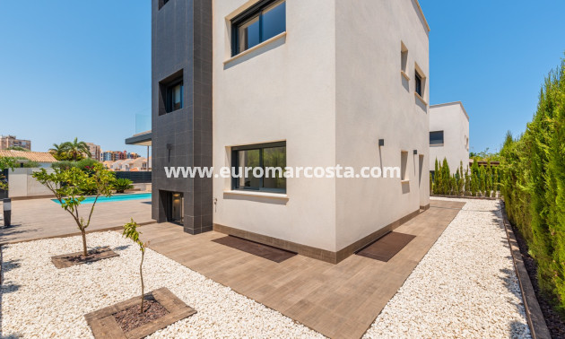 Nueva construcción  - Villa - La Manga del Mar Menor - Murcia