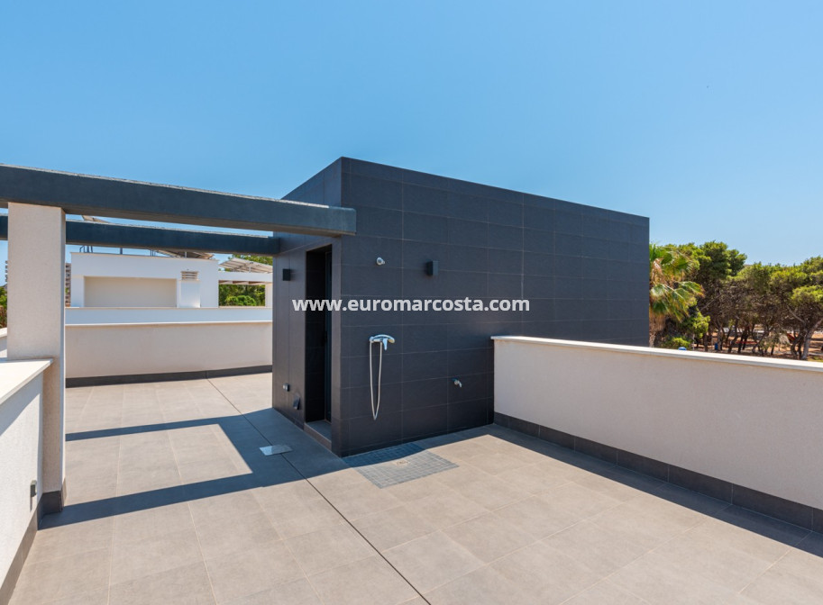 Nueva construcción  - Villa - La Manga del Mar Menor - Murcia