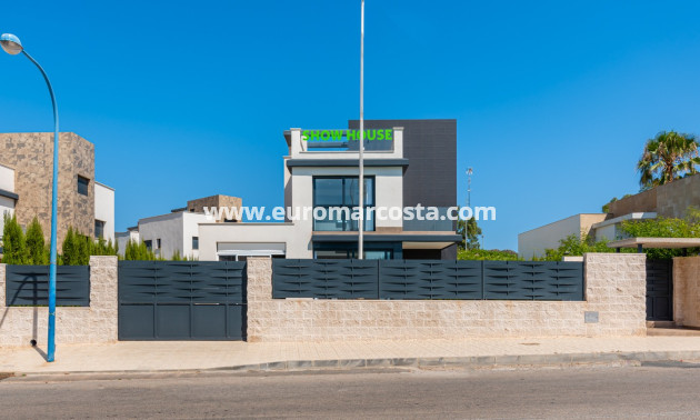 Nueva construcción  - Villa - La Manga del Mar Menor - Murcia