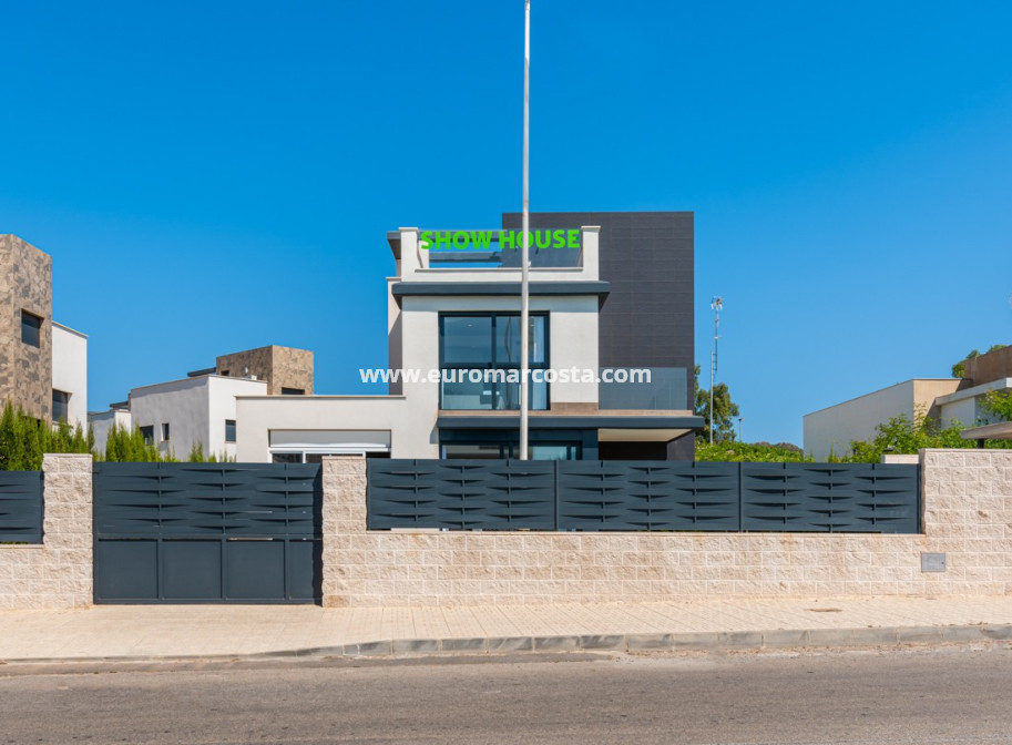 Nueva construcción  - Villa - La Manga del Mar Menor - Murcia
