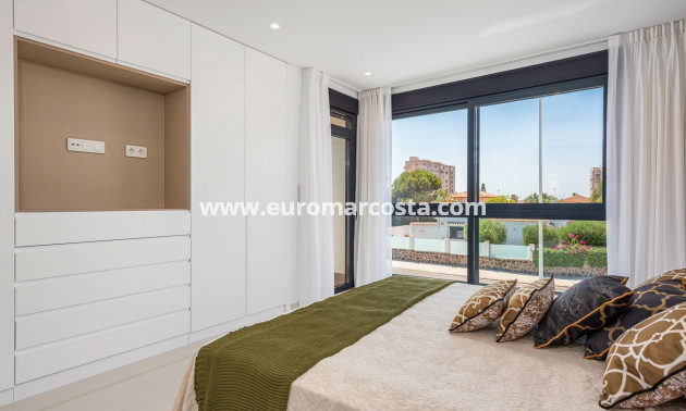 Nueva construcción  - Villa - La Manga del Mar Menor - Murcia