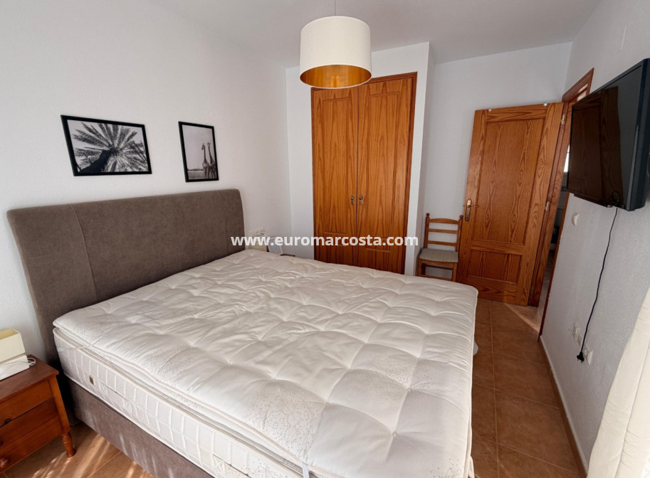 Venta - Adosado - El Raso