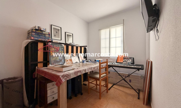 Venta - Adosado - El Raso