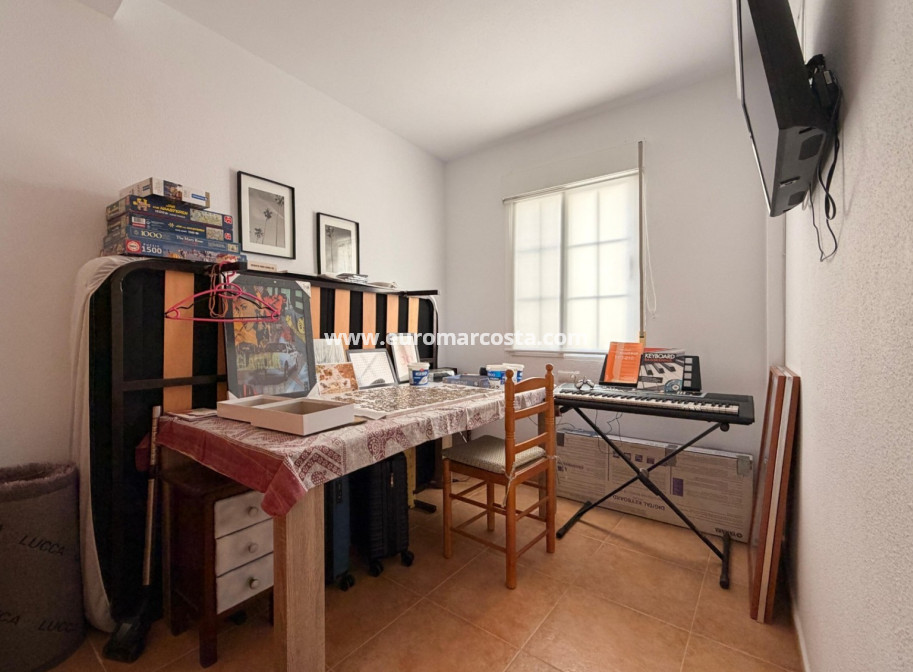 Venta - Adosado - El Raso