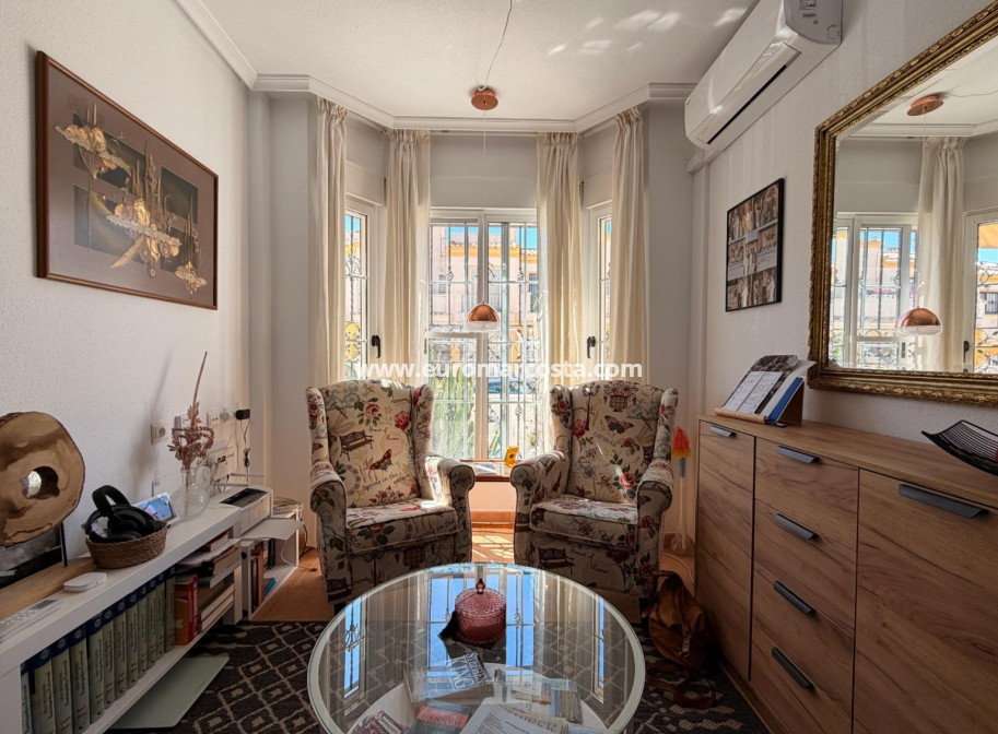 Venta - Adosado - El Raso