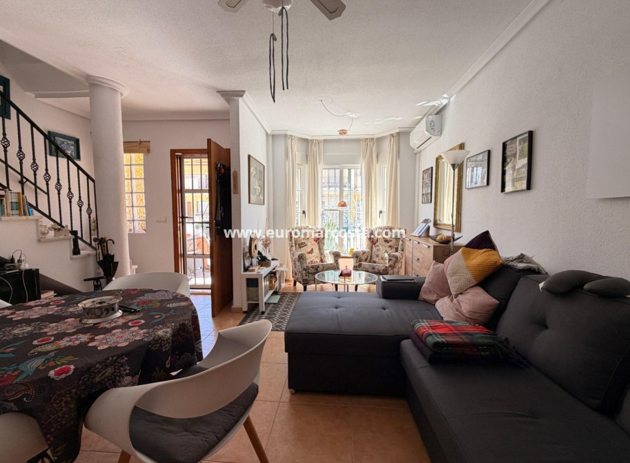 Venta - Adosado - El Raso