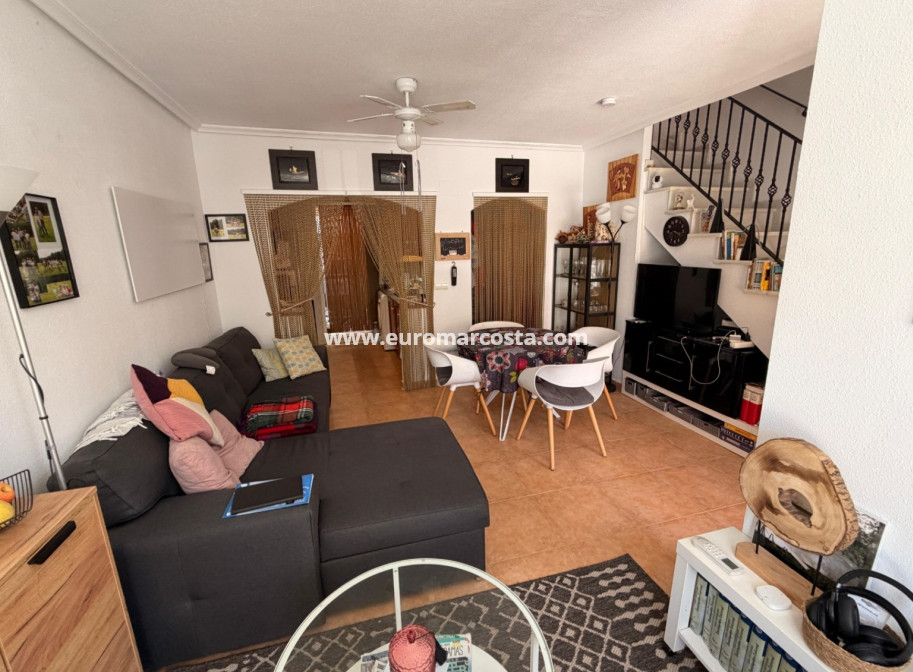 Venta - Adosado - El Raso