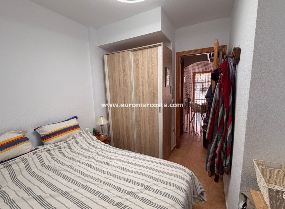 Venta - Adosado - El Raso