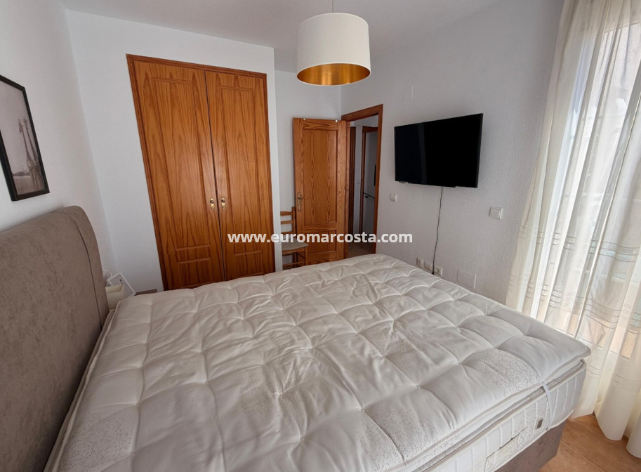 Venta - Adosado - El Raso