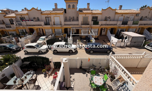 Venta - Adosado - El Raso