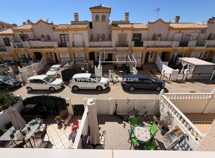 Venta - Adosado - El Raso