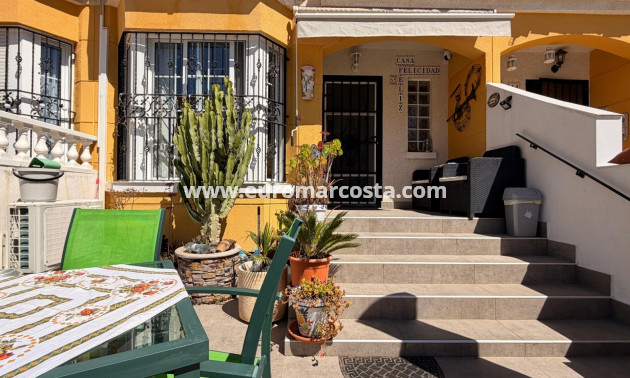 Venta - Adosado - El Raso