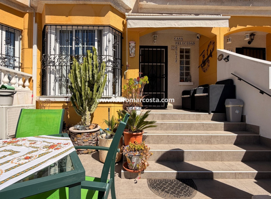 Venta - Adosado - El Raso