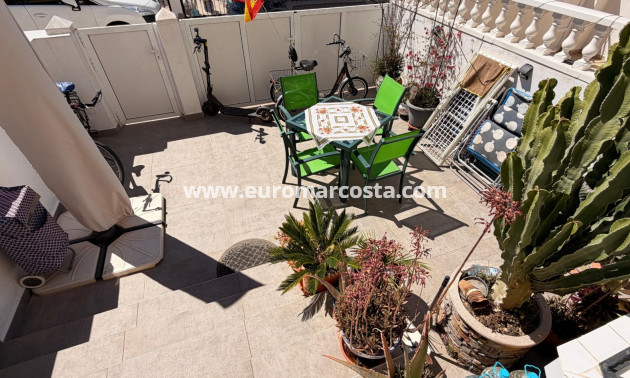 Venta - Adosado - El Raso