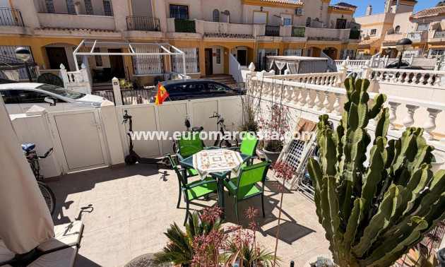 Venta - Adosado - El Raso