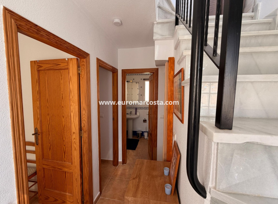 Venta - Adosado - El Raso