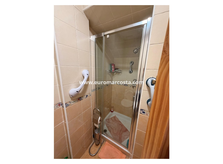 Venta - Adosado - El Raso