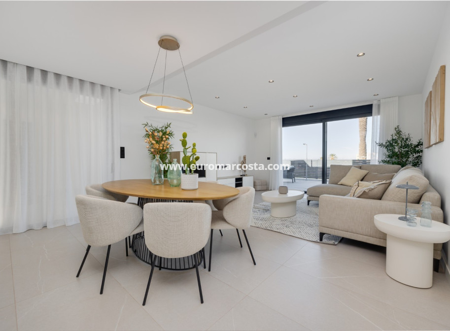 Neubauten - Villa freitstehend - Torrevieja - TORREVIEJA