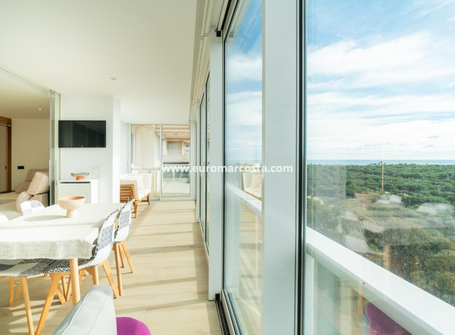 Sale - Apartment / flat - Guardamar del Segura - Puerto Deportivo