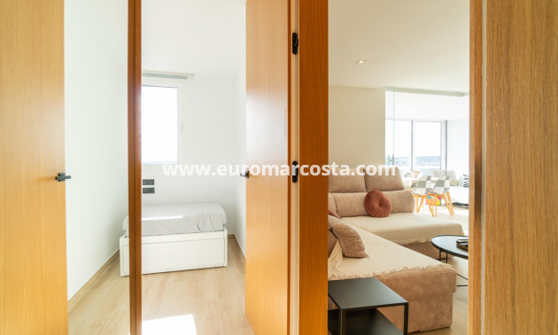 Sale - Apartment / flat - Guardamar del Segura - Puerto Deportivo